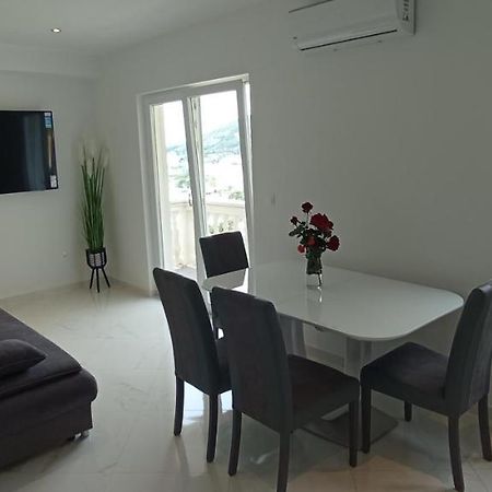 Apartman Stipan 奥米什 外观 照片