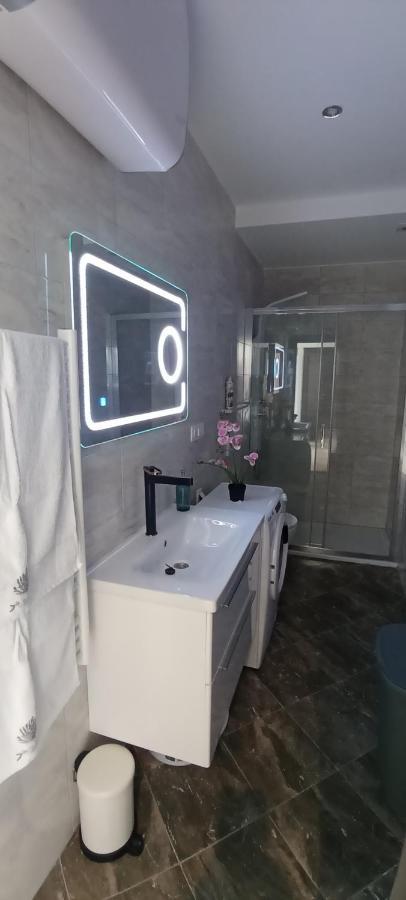 Apartman Stipan 奥米什 外观 照片