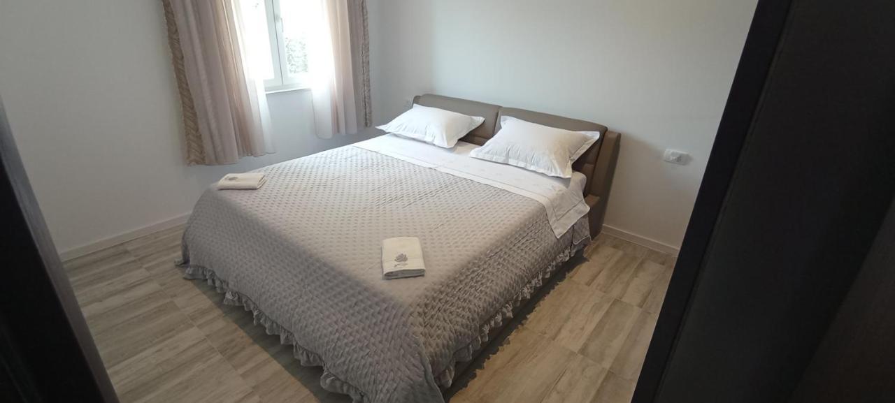 Apartman Stipan 奥米什 外观 照片
